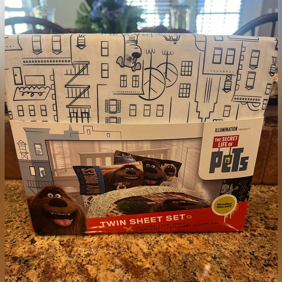 The Secret Life of Pets Twin Flat Sheet - Picture 2 of 5